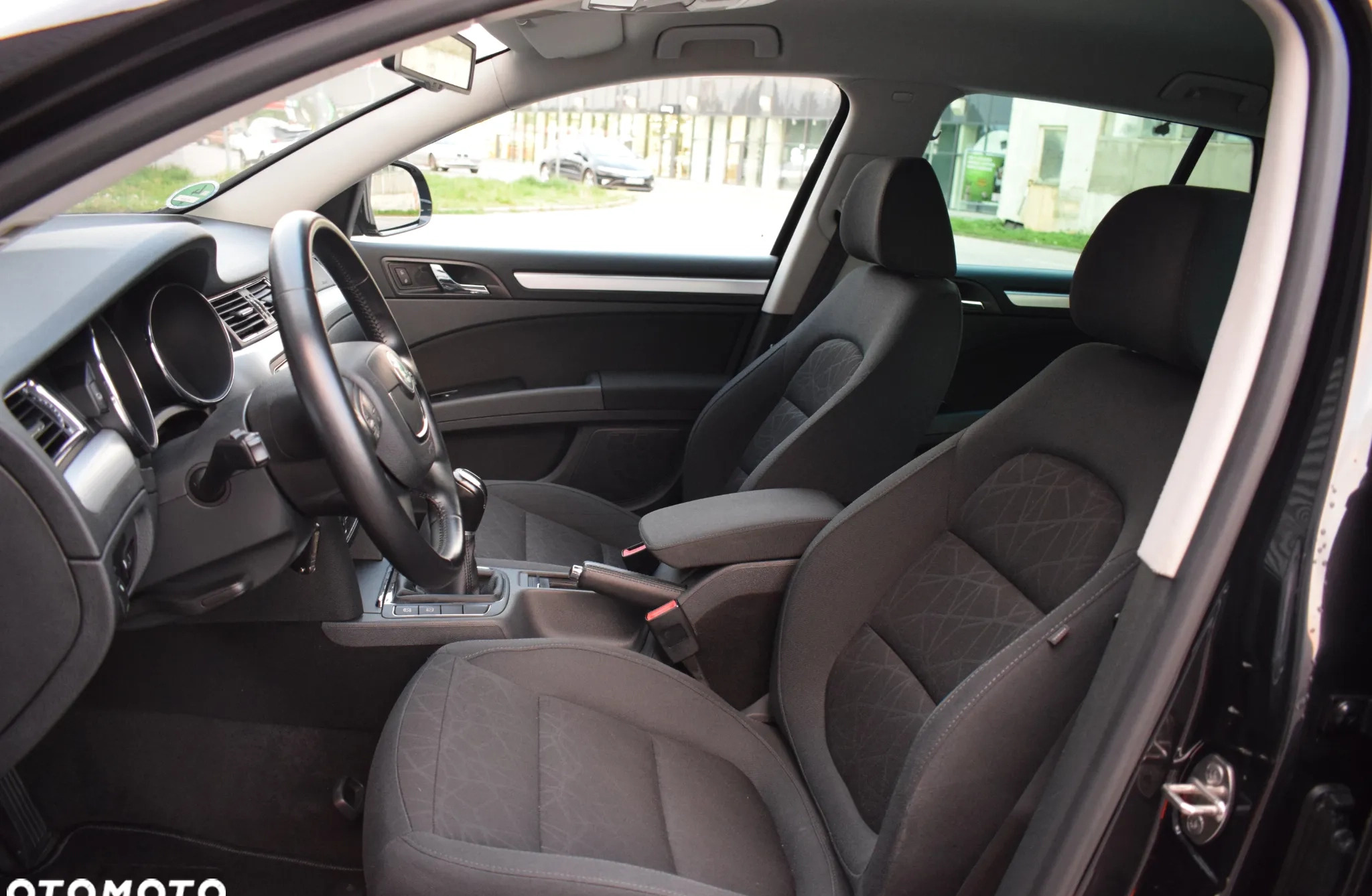 Skoda Superb cena 33900 przebieg: 243000, rok produkcji 2012 z Pruszcz Gdański małe 596